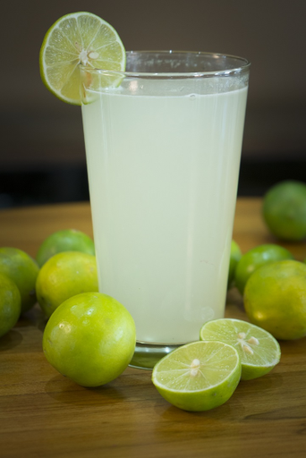 Jugo Limón